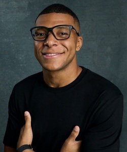 oakley eyeglasses ad 2025